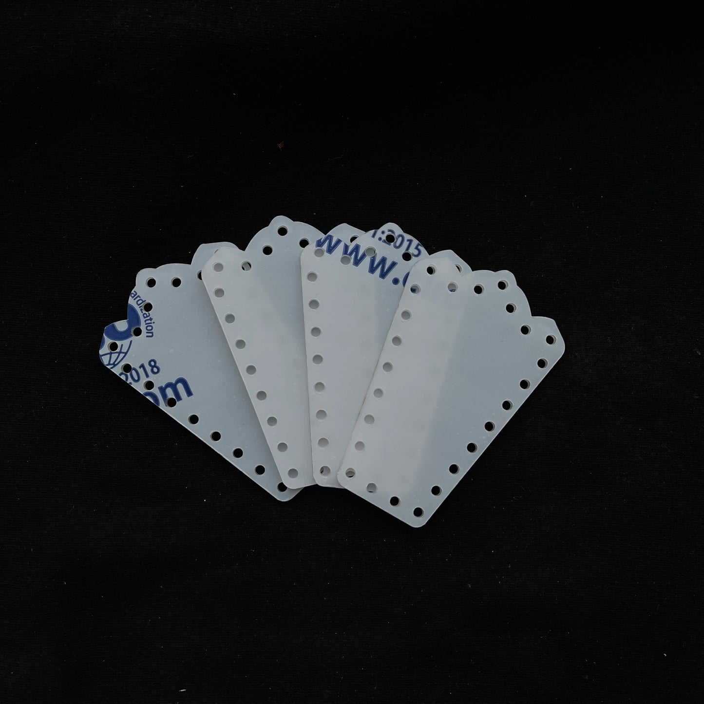 اكليرك شفاف فانوس