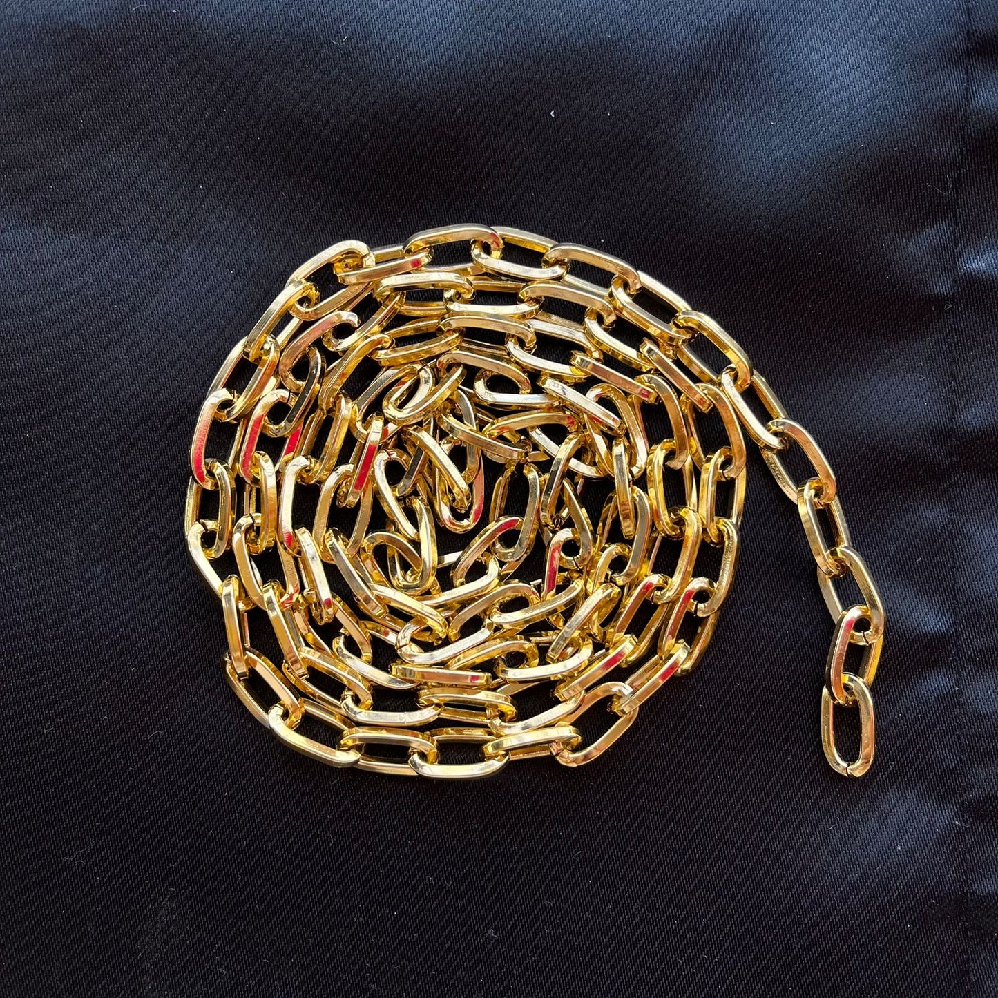 سلسلة ذهبي #١