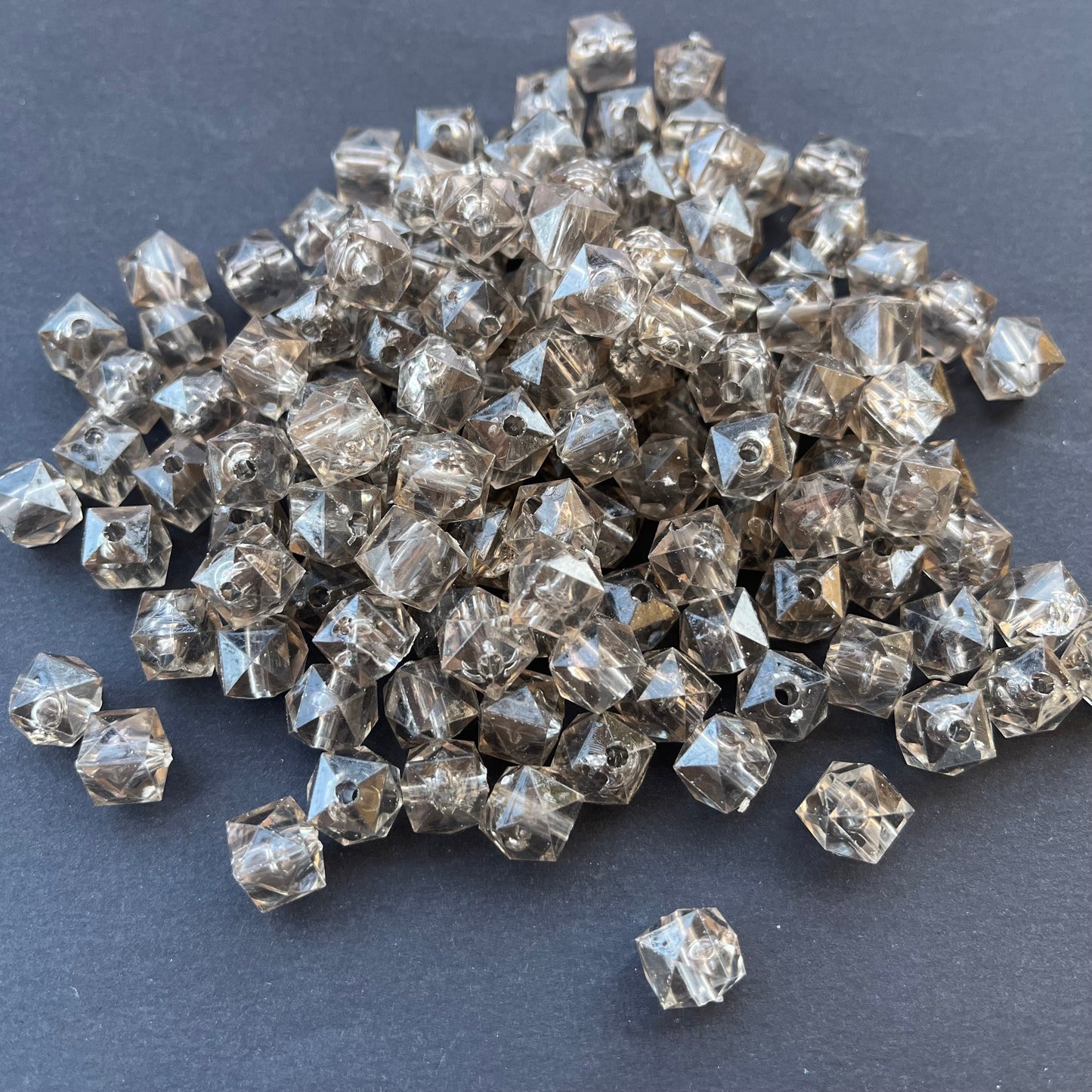 كريستال سداسي 10 مم