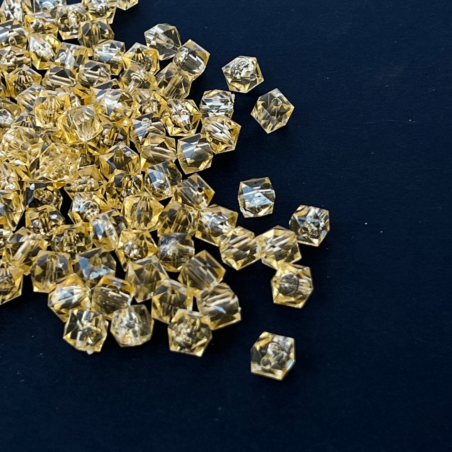 كريستال سداسي 10 مم